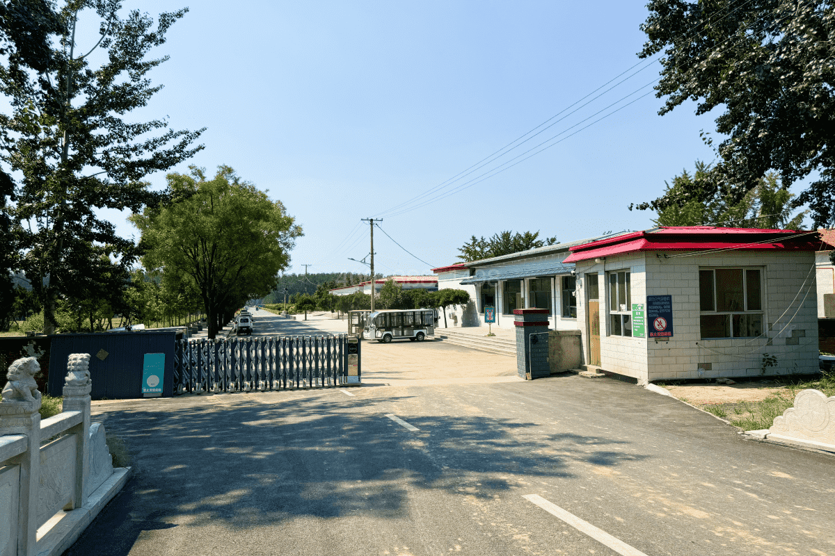 兰生园公墓大门图 兰生园公墓大门图